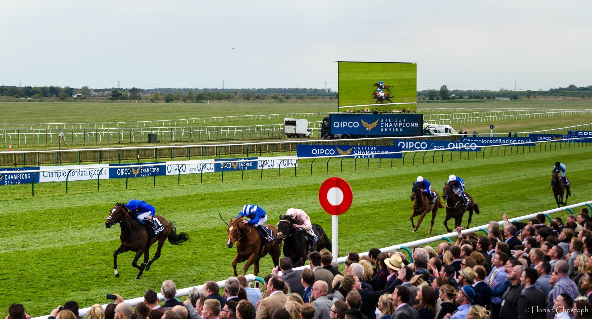Newmarket Rowley Mile tight finish